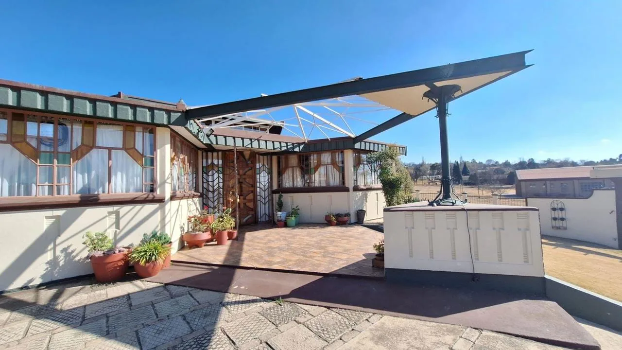 4 Bedroom House for sale in Reitz