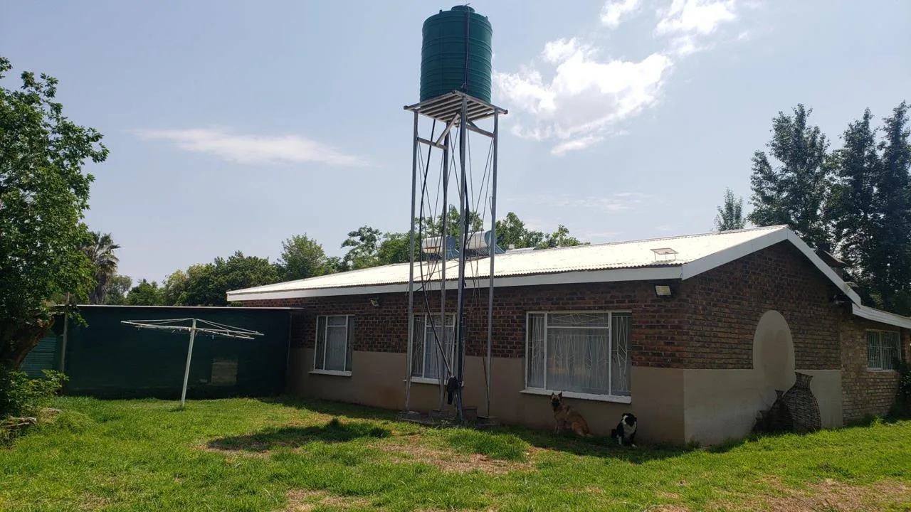 4 Bedroom House for sale in Boshof