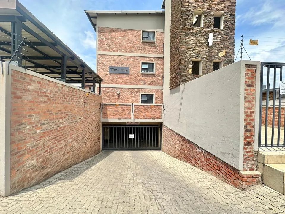 1 Bedroom Apartment / flat for sale in Bult South