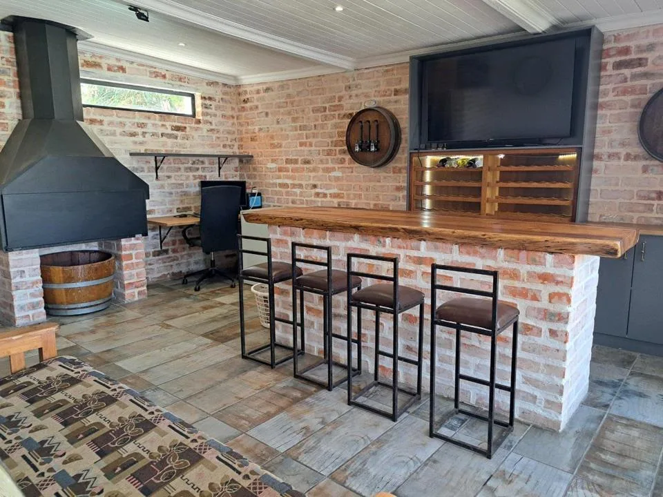 3 Bedroom House for sale in Vredekloof East