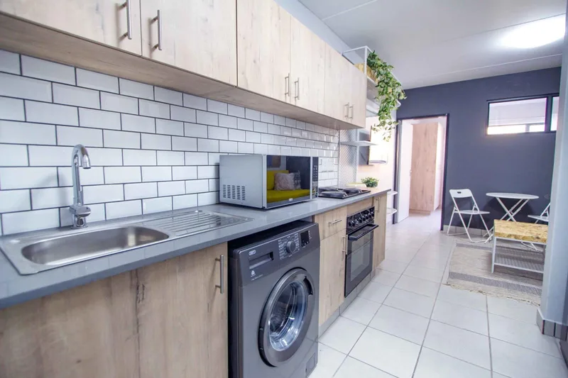 1 Bedroom Apartment in Windsor West