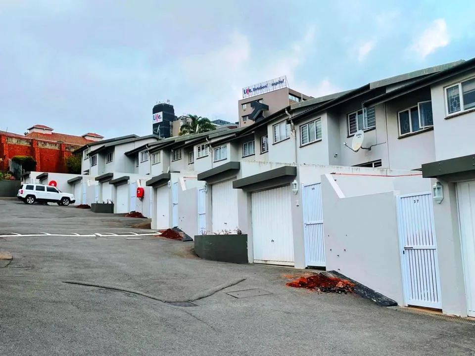 3 Bedroom Apartment / flat for sale in Westridge