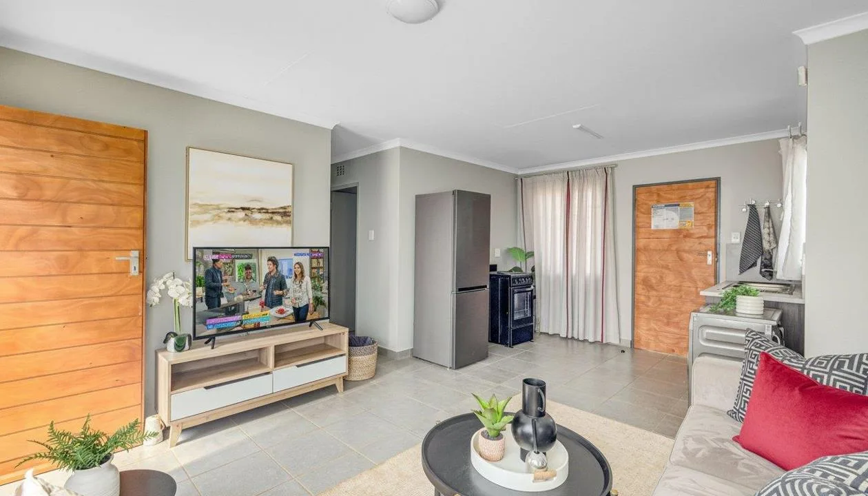 3 Bedroom House for sale in Kibler Park