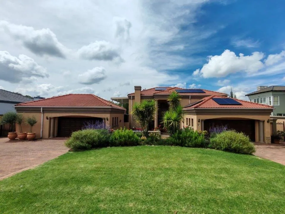 4 Bedroom House for sale in Three Rivers East