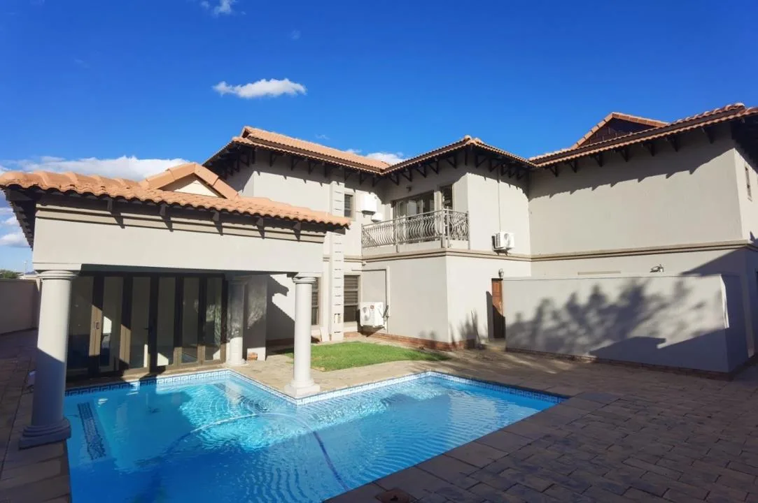 5 Bedroom House to rent in Tuscany Ridge