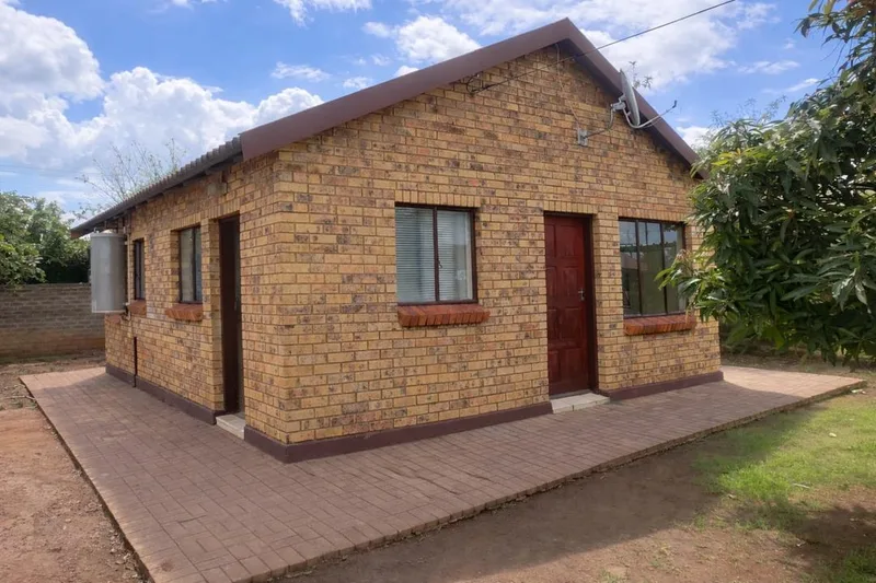 2 Bedroom House for sale in Northam