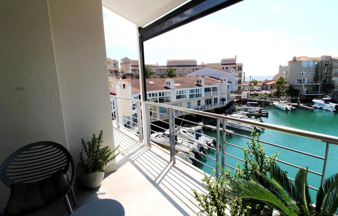 2 Bedroom Apartment / flat to rent in Port St Francis