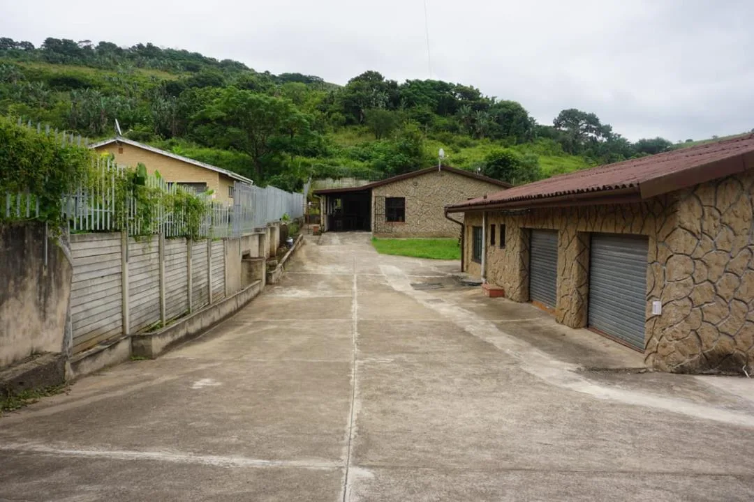 3 Bedroom House for sale in Umzinto