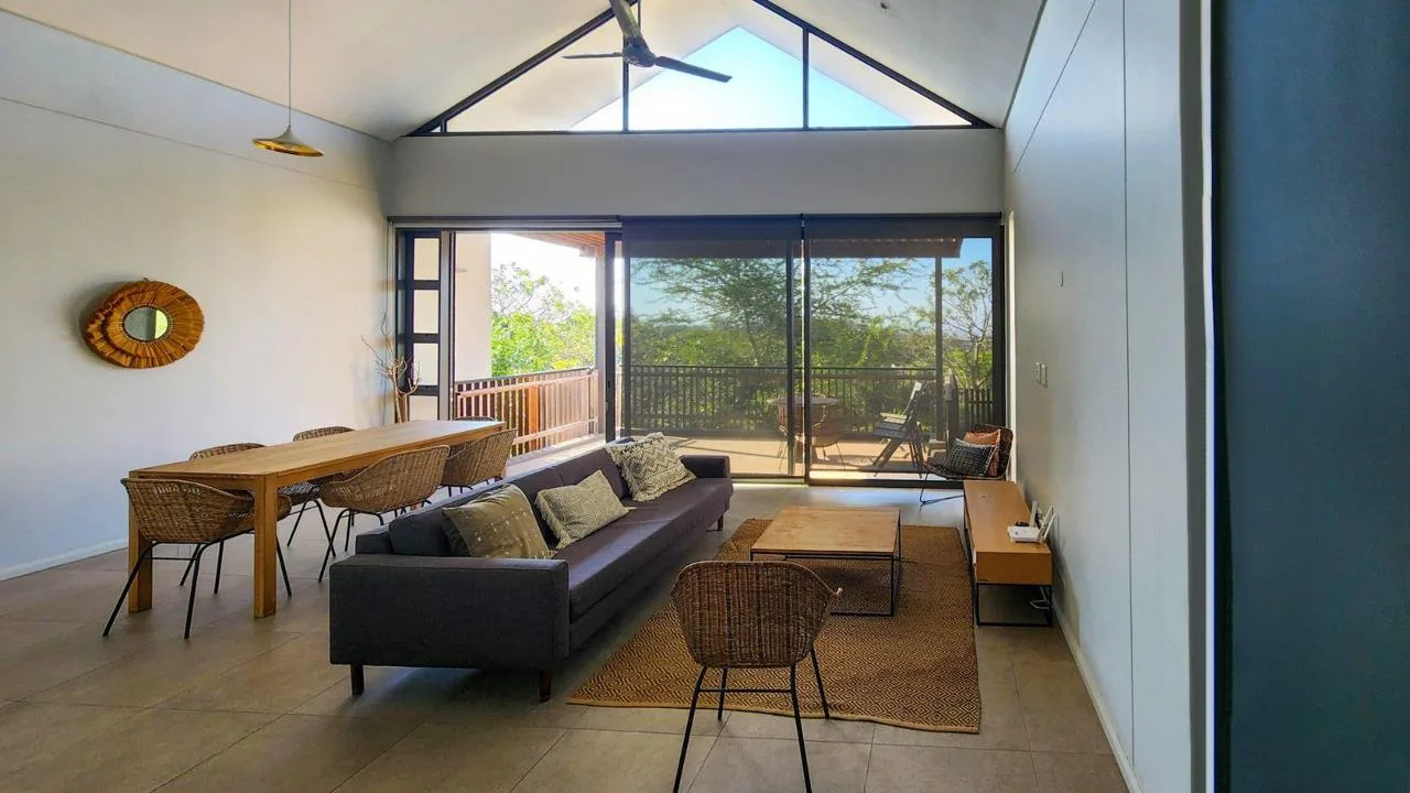 3 Bedroom Apartment / flat for sale in Sheffield Beach