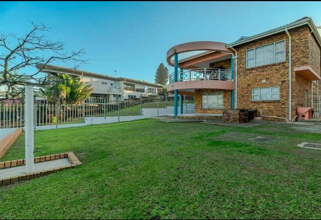 8 Bedroom House for sale in Tinley Manor