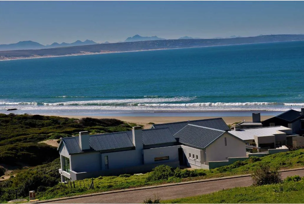 746 m² Land available in Vlees Bay