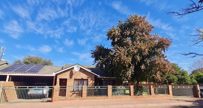 2 Bedroom Townhouse for sale in Kathu