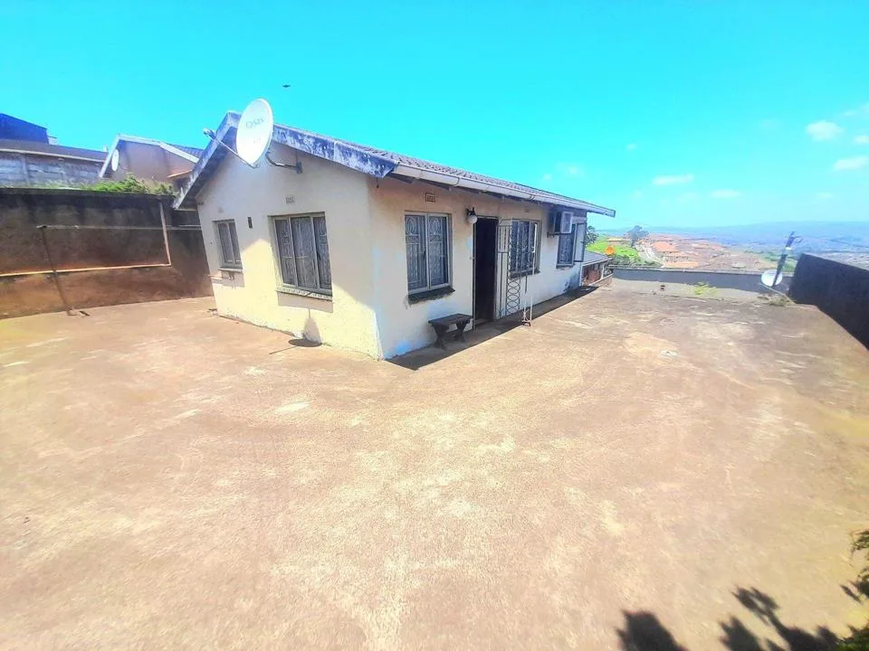 2 Bedroom House for sale in Southgate