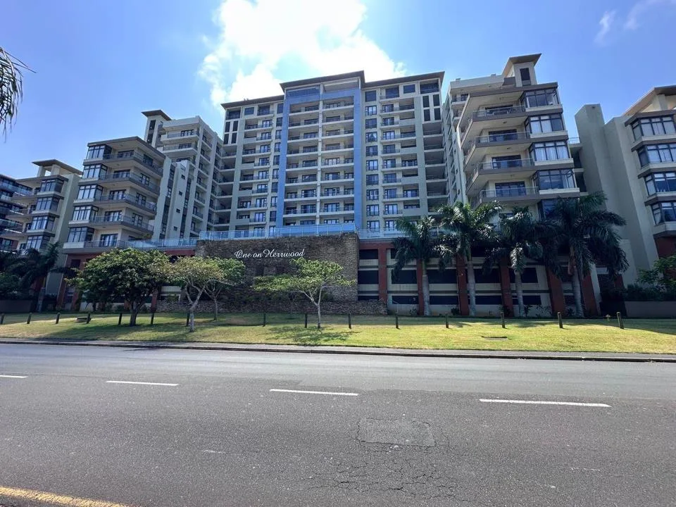 2 Bedroom Apartment / flat to rent in Umhlanga Central