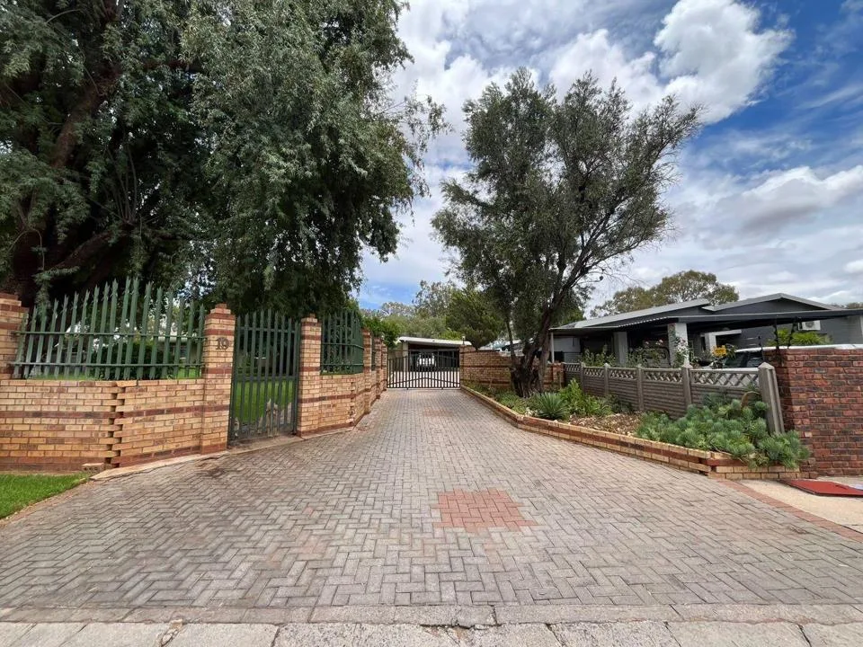 5 Bedroom House for sale in Lime Acres