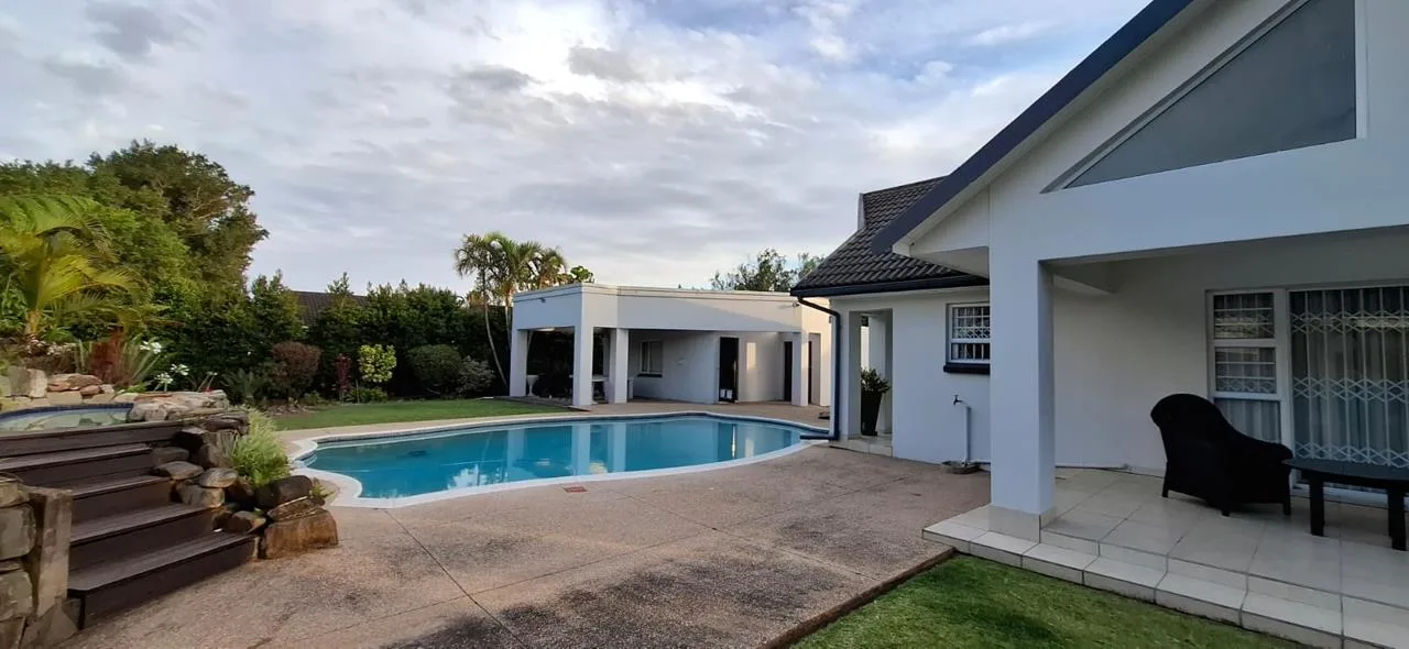 Apartment / flat to rent in Bonza Bay