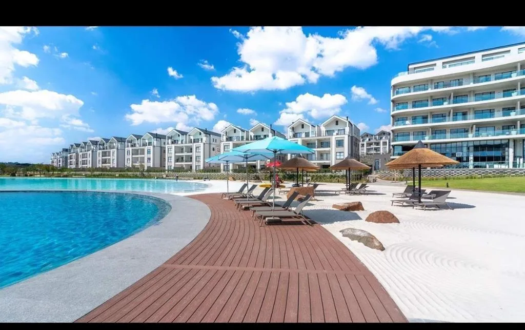 1 Bedroom Apartment in Waterfall