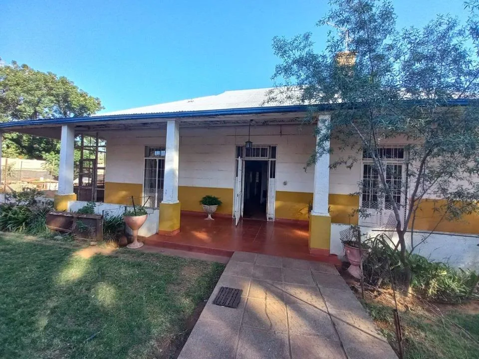 3 Bedroom House for sale in De Beers