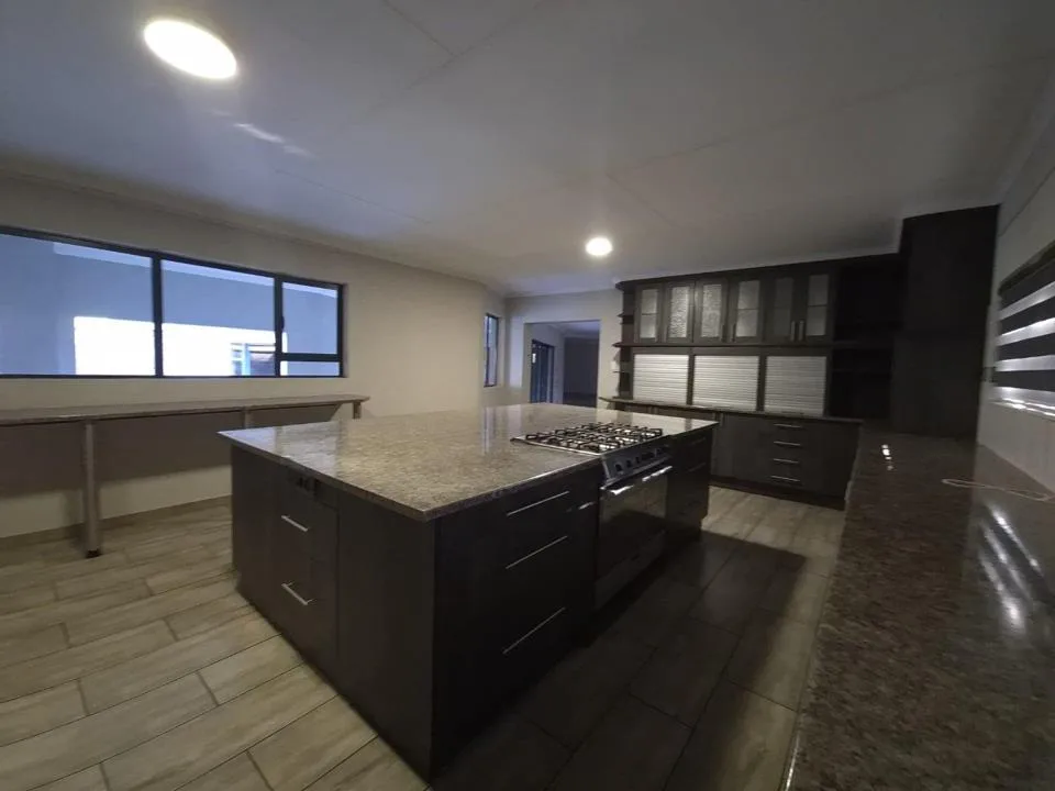 4 Bedroom House to rent in Komatipoort