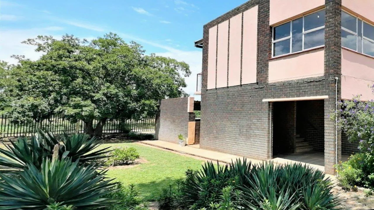 2 Bedroom Apartment / flat for sale in La Hoff