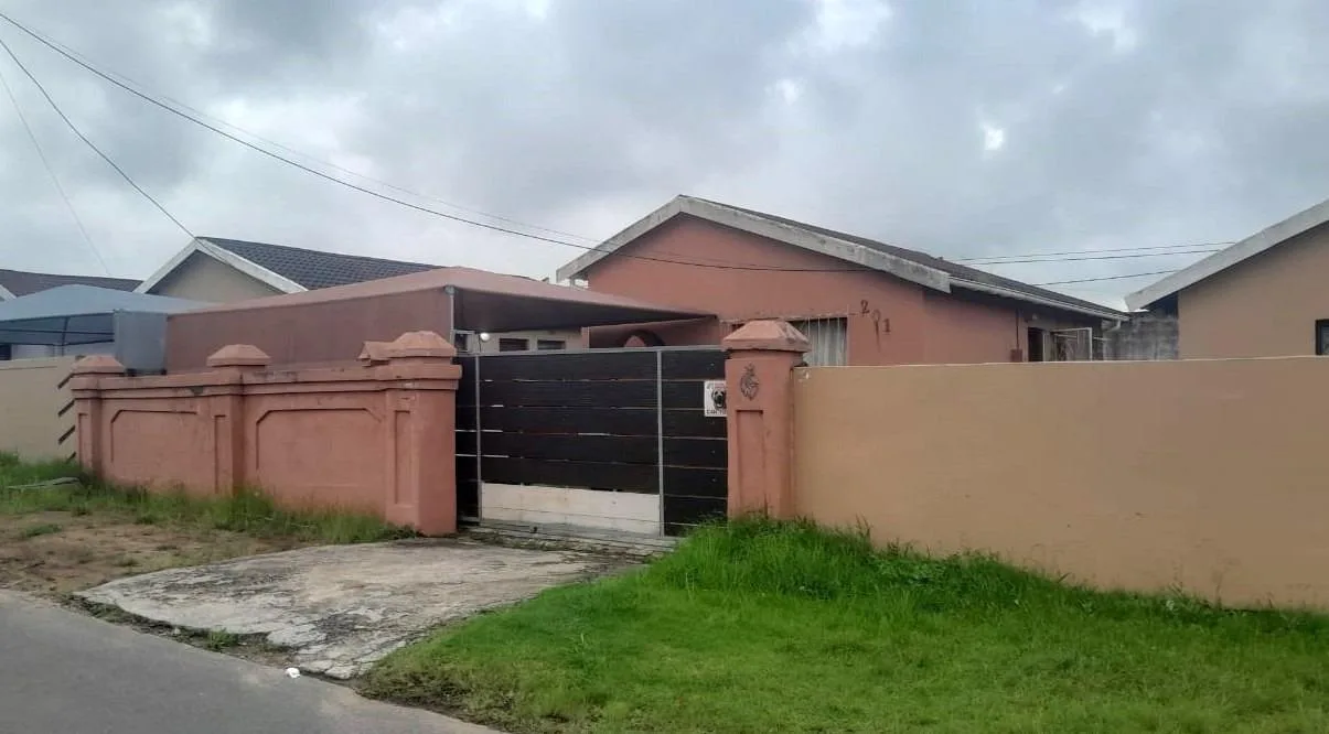 2 Bedroom House for sale in Mdantsane