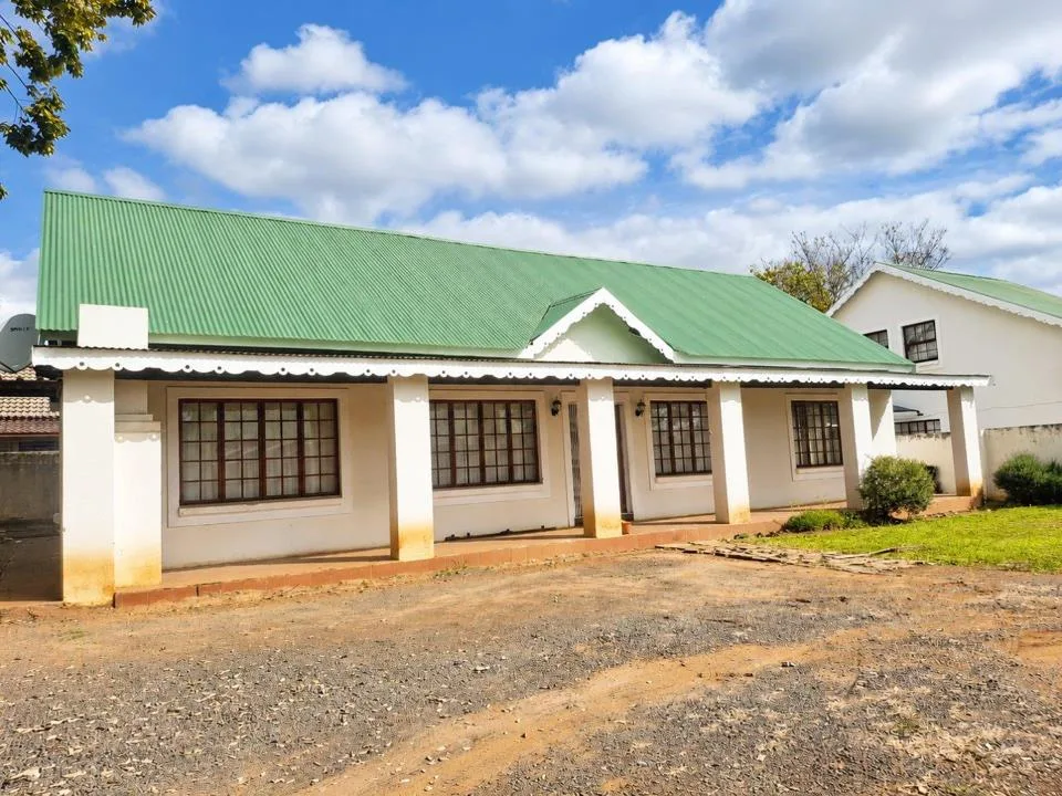 2 Bedroom House to rent in Lydenburg