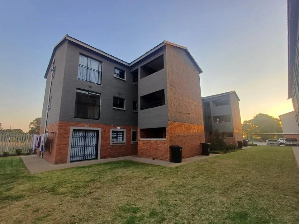 3 Bedroom Apartment / flat for sale in Rand Collieries