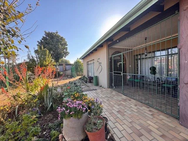 3 Bedroom House for sale in Potchefstroom South