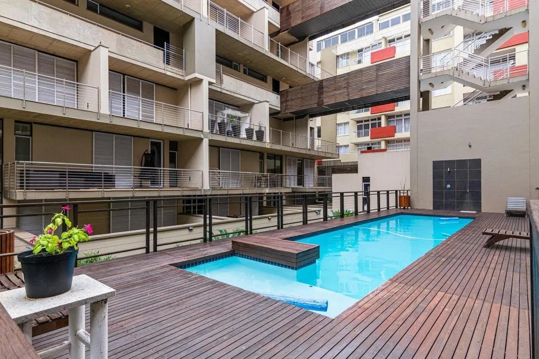 3 Bedroom Apartment / flat for sale in New Town Centre