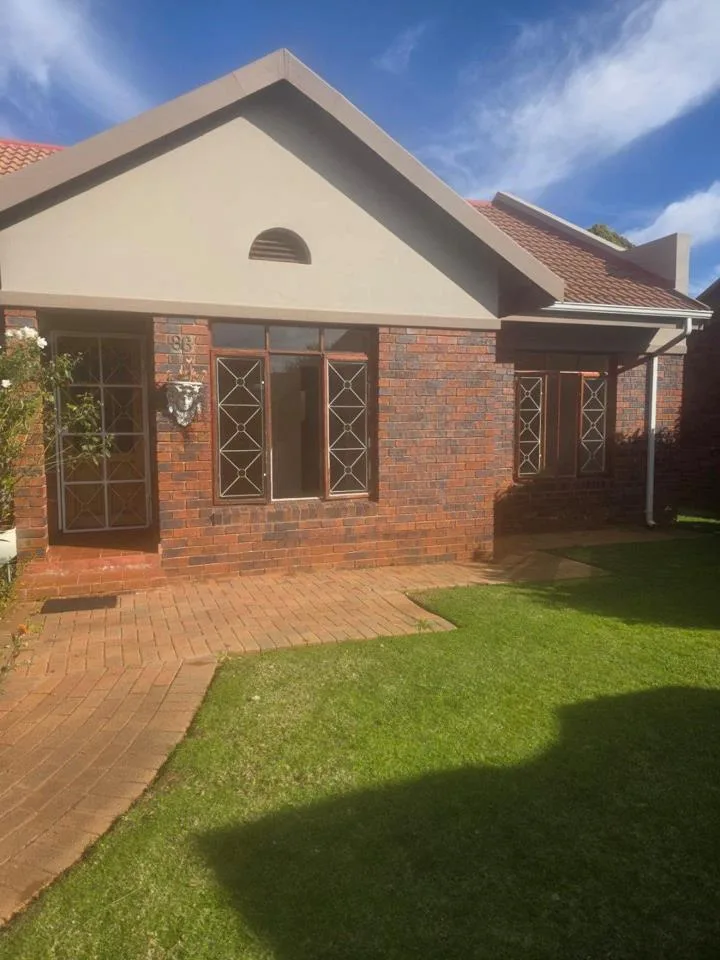 3 Bedroom Townhouse to rent in Flamwood