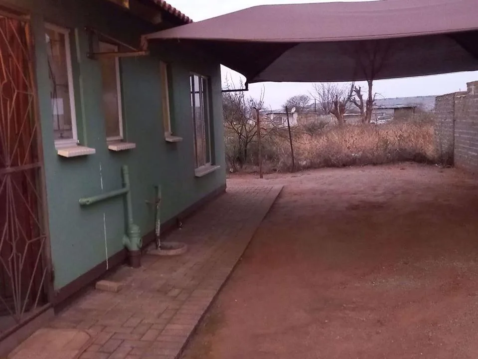 3 Bedroom House for sale in Boitekong