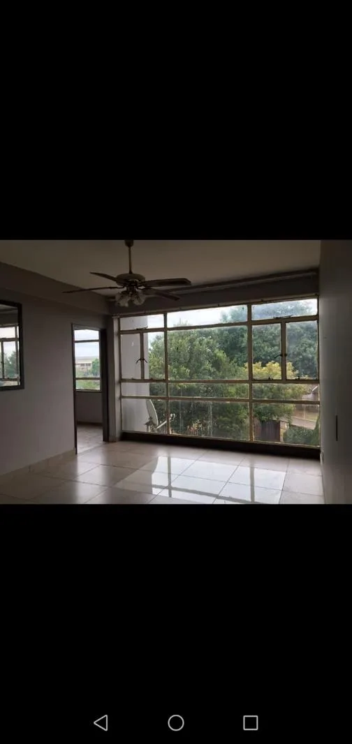 2 Bedroom Flat in Rhodesfield