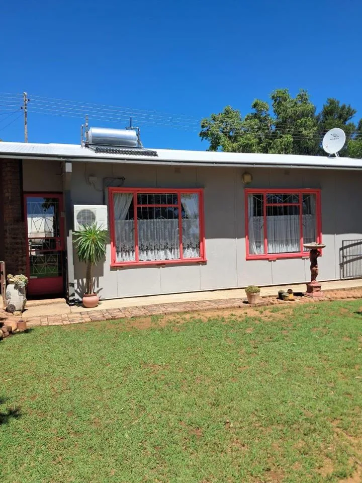 3 Bedroom House for sale in Gariepdam