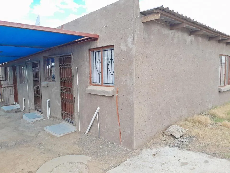 5 Bedroom House for sale in Freedom Park