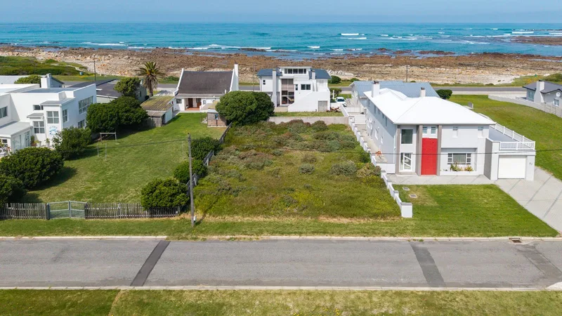 595 m² Land available in Agulhas