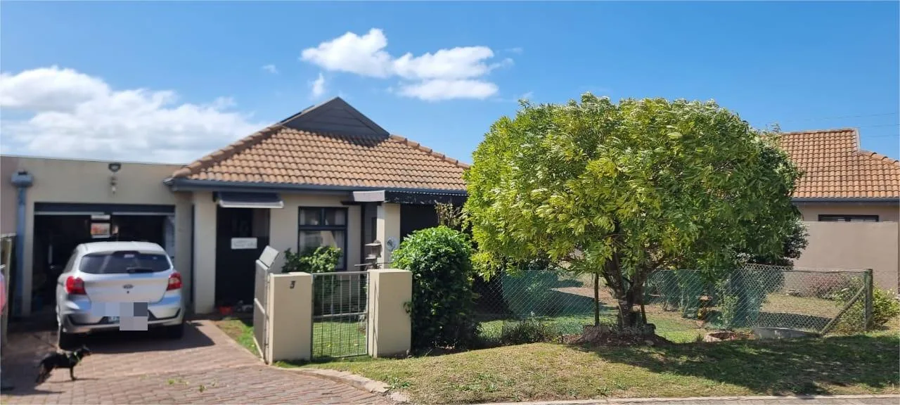 3 Bedroom House for sale in Kidds Beach