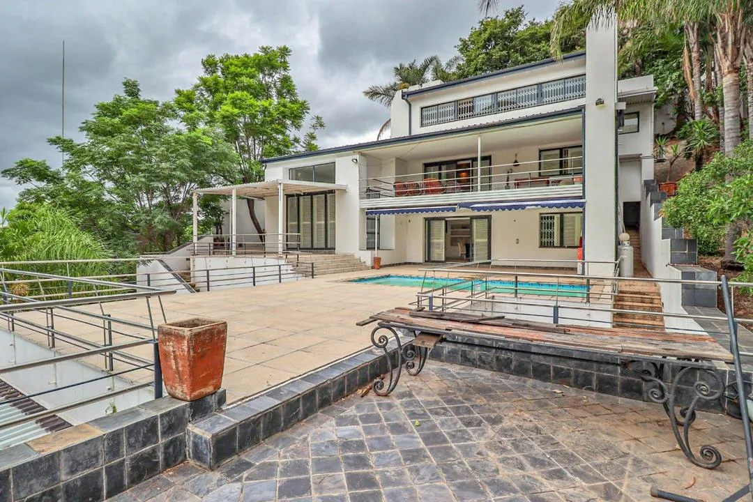 4 Bedroom House for sale in Kosmos