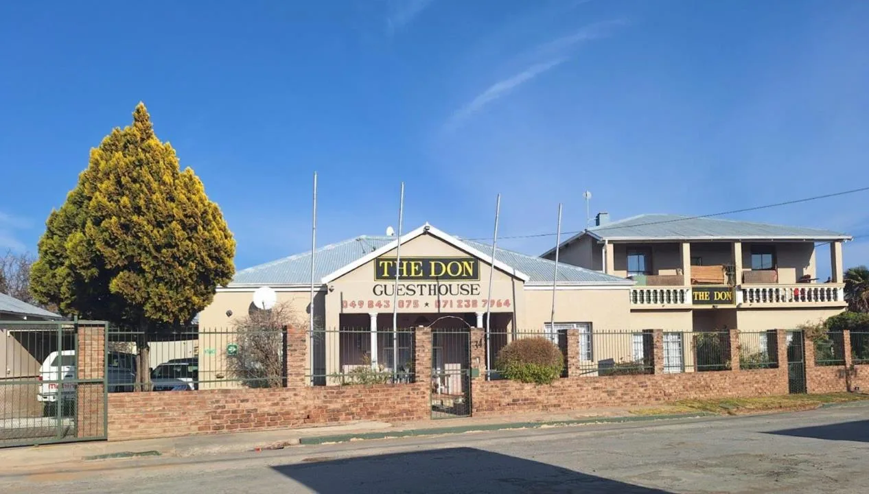 14 Bedroom House for sale in Noupoort