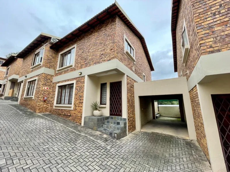 3 Bedroom Townhouse to rent in Sonheuwel