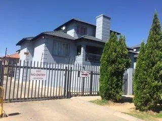 2 Bedroom Apartment / flat to rent in Crystal Park
