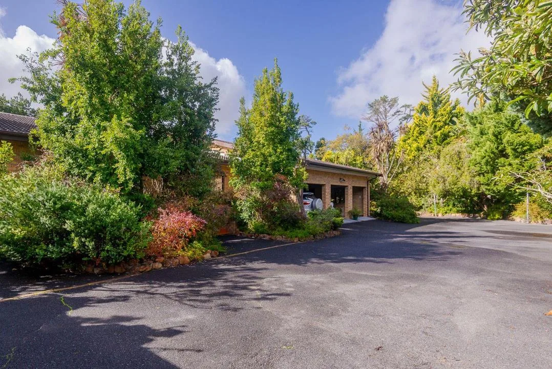 3 Bedroom House to rent in Constantia