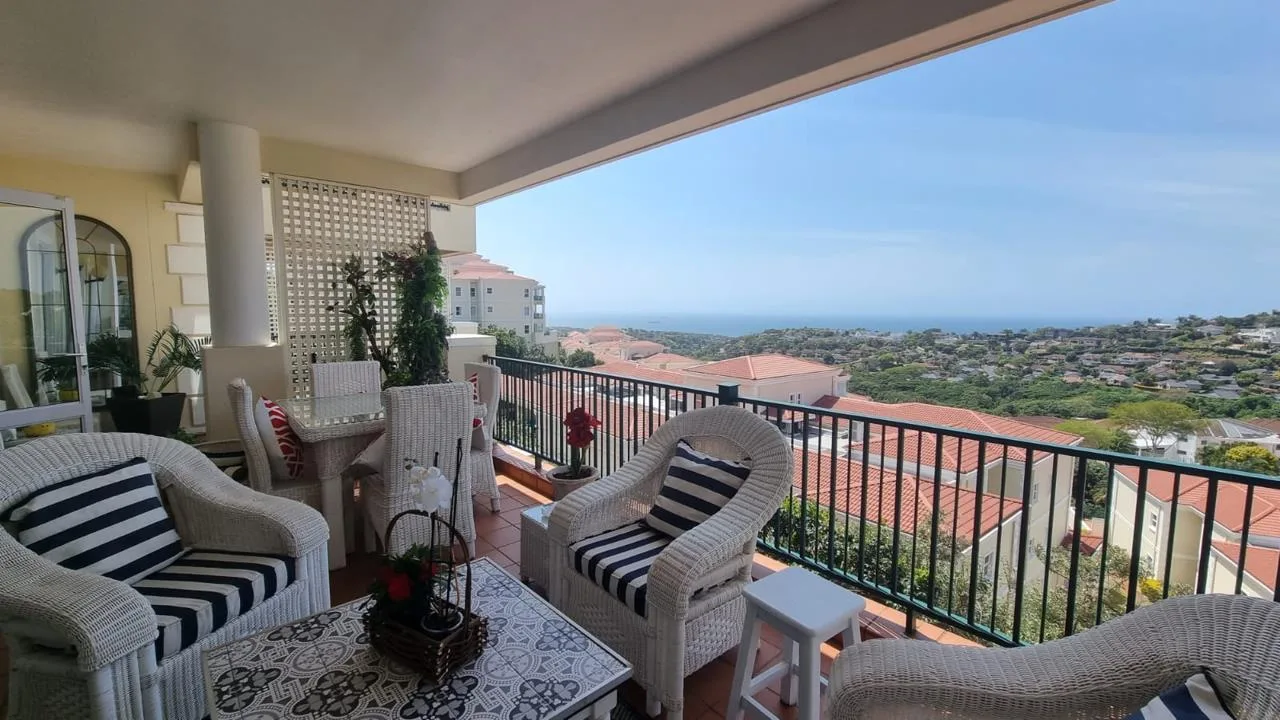 3 Bedroom Apartment / flat to rent in La Lucia Ridge