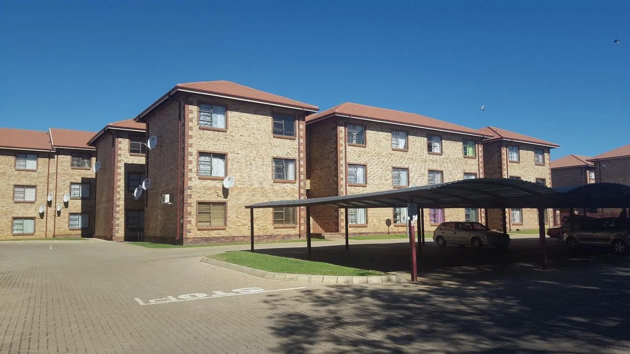 0.5 Bedroom Apartment / flat to rent in Potchefstroom Central