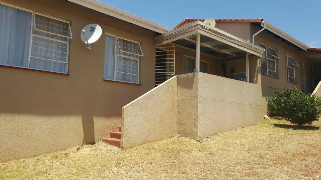 3 Bedroom Townhouse to rent in Winchester Hills