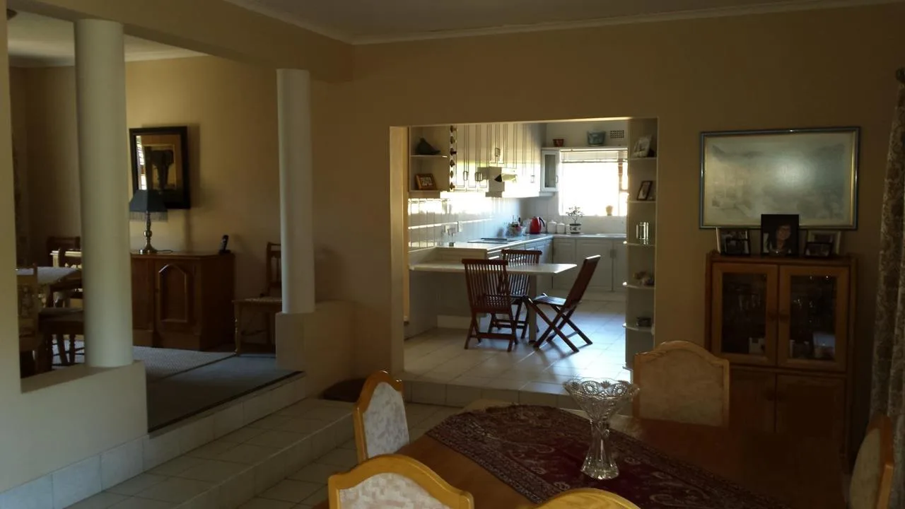 4 Bedroom House to rent in Plattekloof