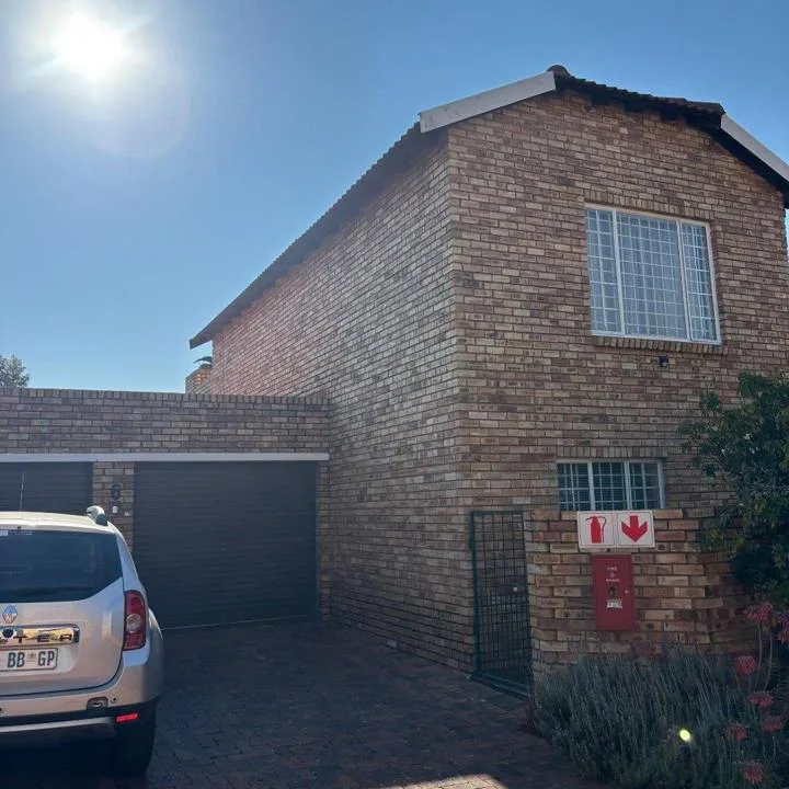 3 Bedroom Apartment / flat to rent in Weltevreden Park