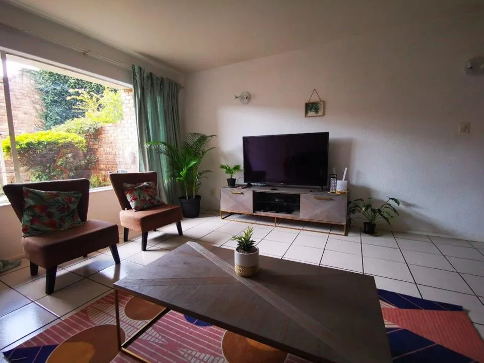 2 Bedroom Apartment / flat to rent in Ferndale