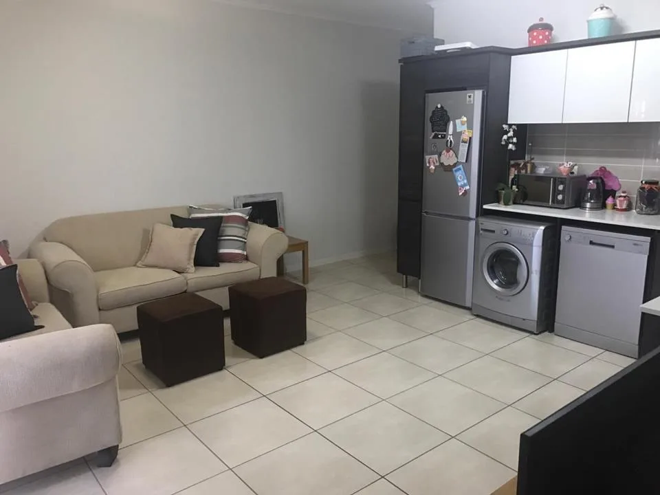 1 Bedroom Apartment / flat to rent in Greenstone Hill