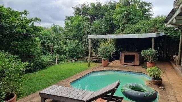 3 Bedroom House for sale in Bluff