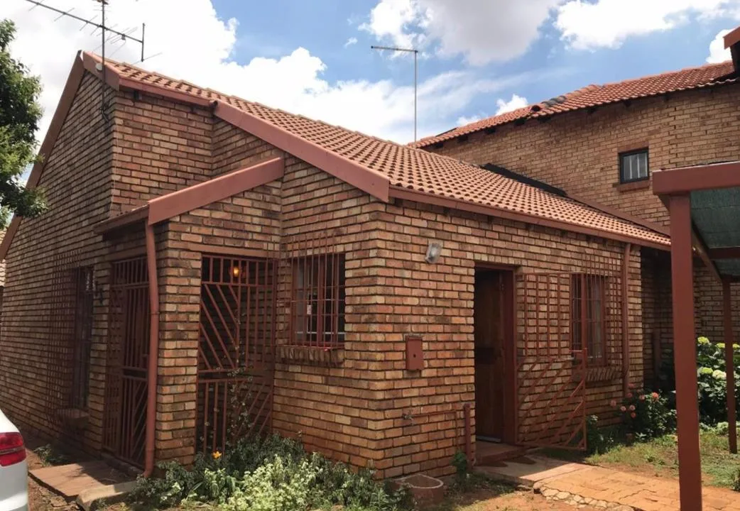 2 Bedroom House to rent in Birch Acres